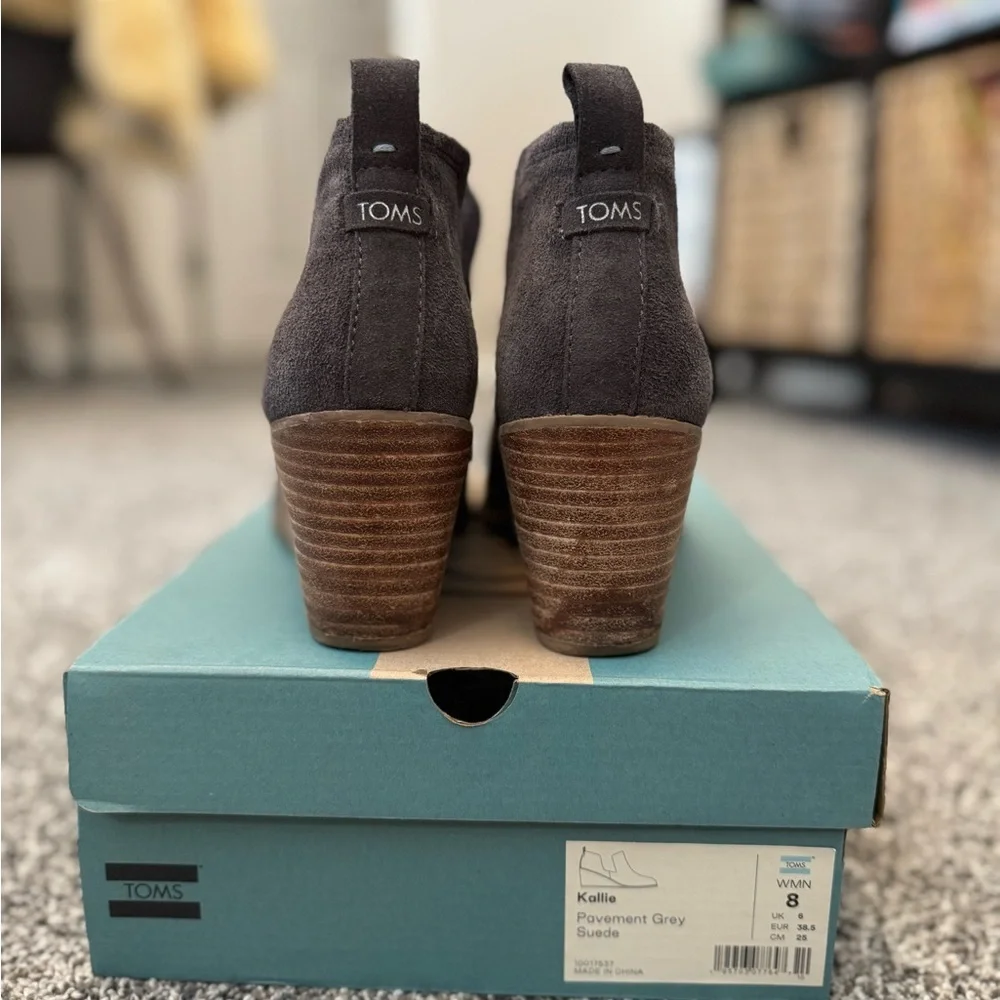 TOMS Women’s Kallie Suede Boots